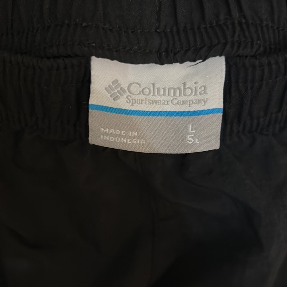 Columbia Women’s Sandy River Shorts - Picture 2 of 10